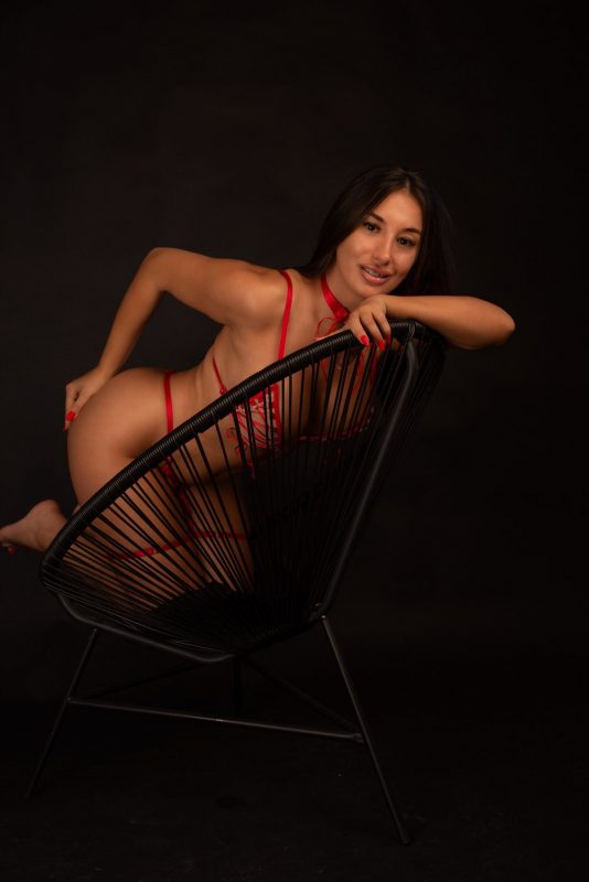 Escort Areum | ID 70432 | Photo 1 of 12
