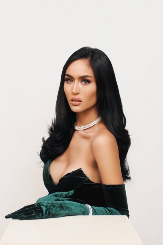 Escort Camille | ID 70807 | Photo 1 of 7