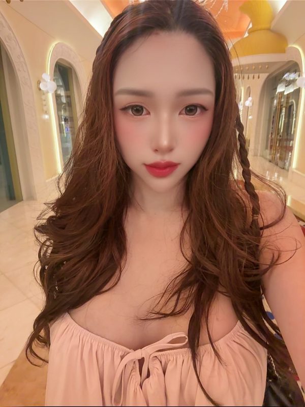 Escort Sam | ID 74870 | Photo 1 of 6