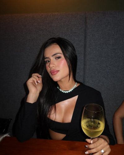 Escort Selena 74955