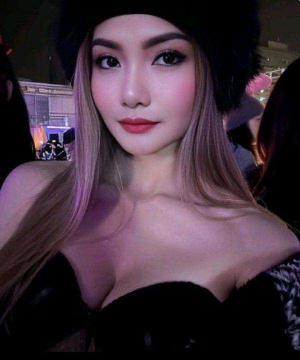 Escort Yiling | ID 76126 | Photo 1 of 10