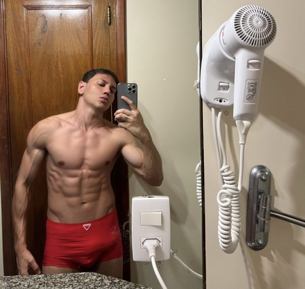 Escort Bruno | ID 77052 | Photo 1 of 12