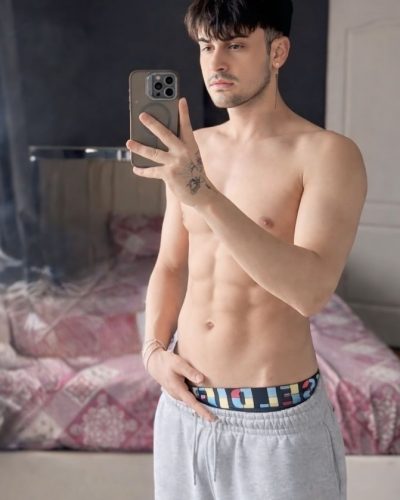 Escort Callum 77124