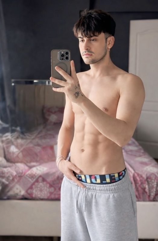Escort Callum | ID 77124 | Photo 1 of 6