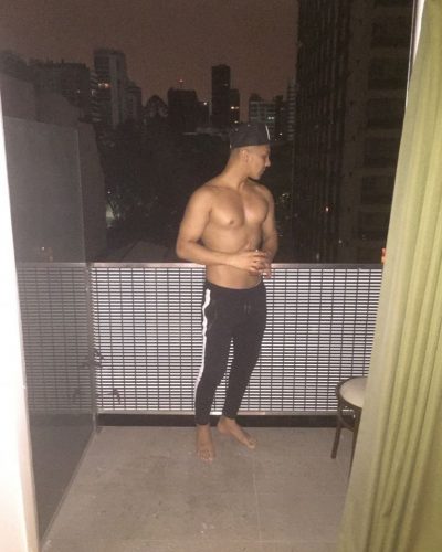 Escort Darren 77313