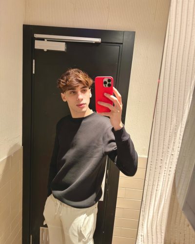 Escort Edwin 77438
