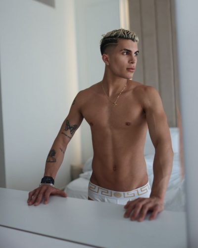 Escort Felipe 77526