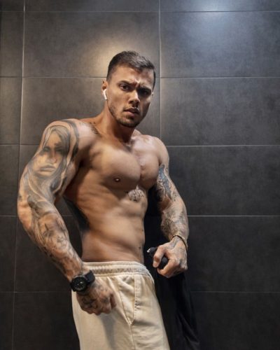 Escort Tomas 78578