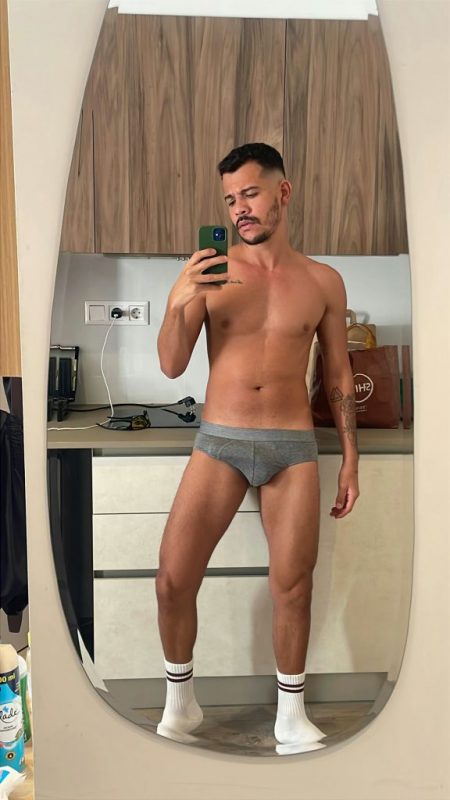 Escort Victor | ID 79009 | Photo 1 of 8