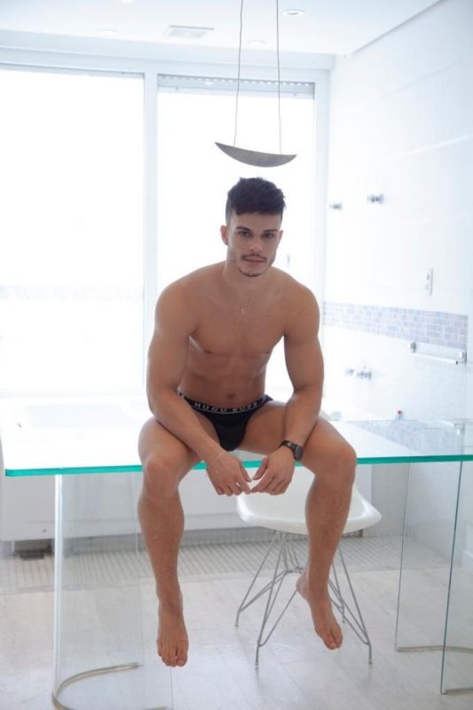 Escort Vitinho | ID 79199 | Photo 1 of 9