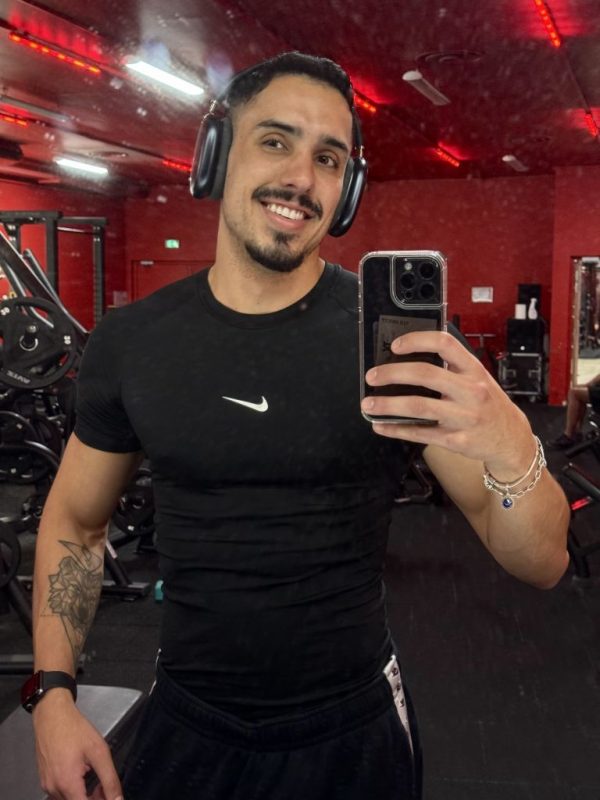 Escort Vitor | ID 79209 | Photo 1 of 30