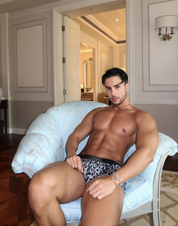 Escort Xavier | ID 79460 | Photo 1 of 26