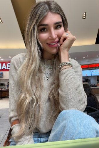 Escort Addison 79803