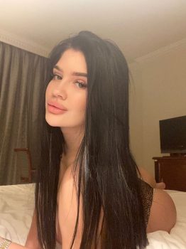 Escort Darina Belle 71219
